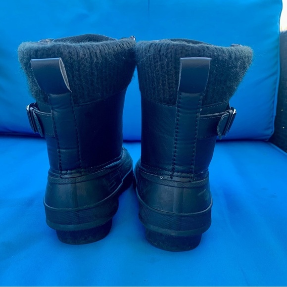 Women's Black Lace-Up Cold Weather Bootie boots size 6R EUC - Picture 7 of 10